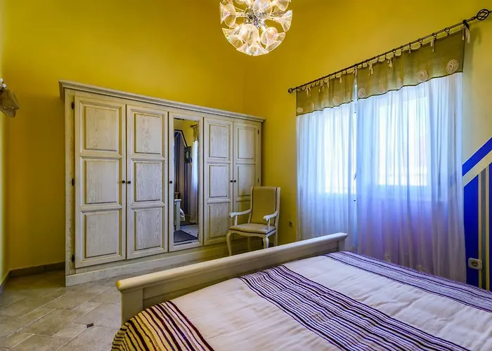 Sunset Apartment